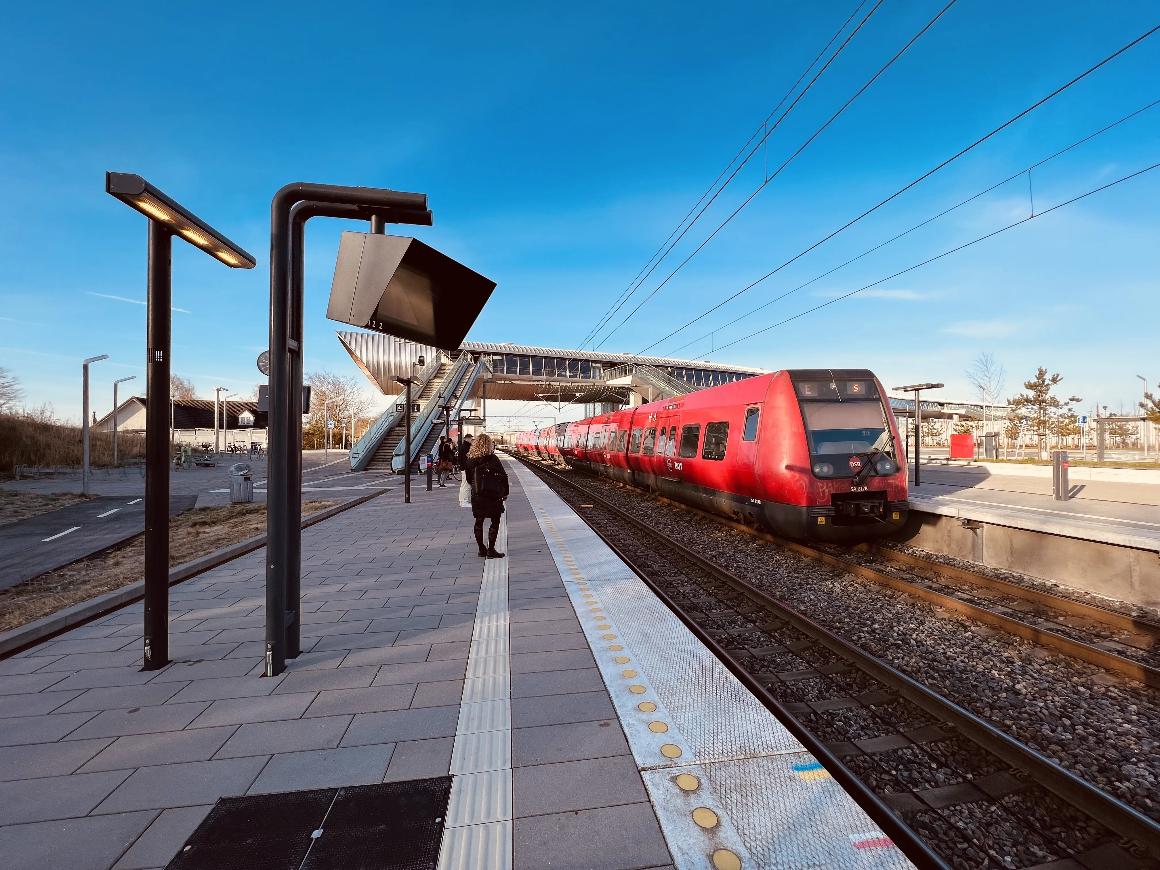 Billede af DSB SA 8178 fotograferet ud for Køge Nord S-togstrinbræt. Billede af DSB SA 8178 fotograferet ud for Køge Nord S-togstrinbræt.
