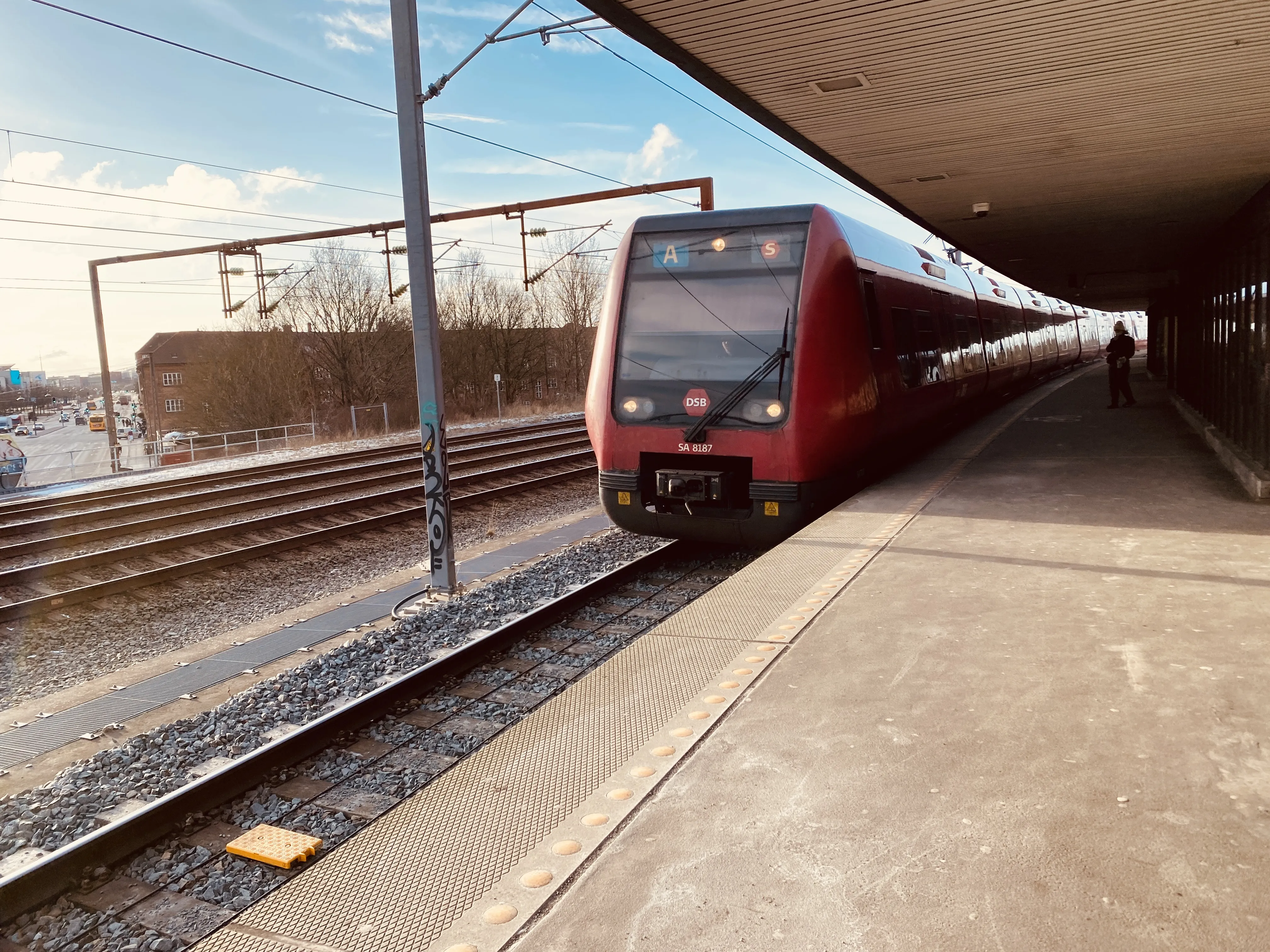 Billede af DSB SA 8187 fotograferet ud for Sydhavn S-togstrinbræt. Billede af DSB SA 8187 fotograferet ud for Sydhavn S-togstrinbræt.