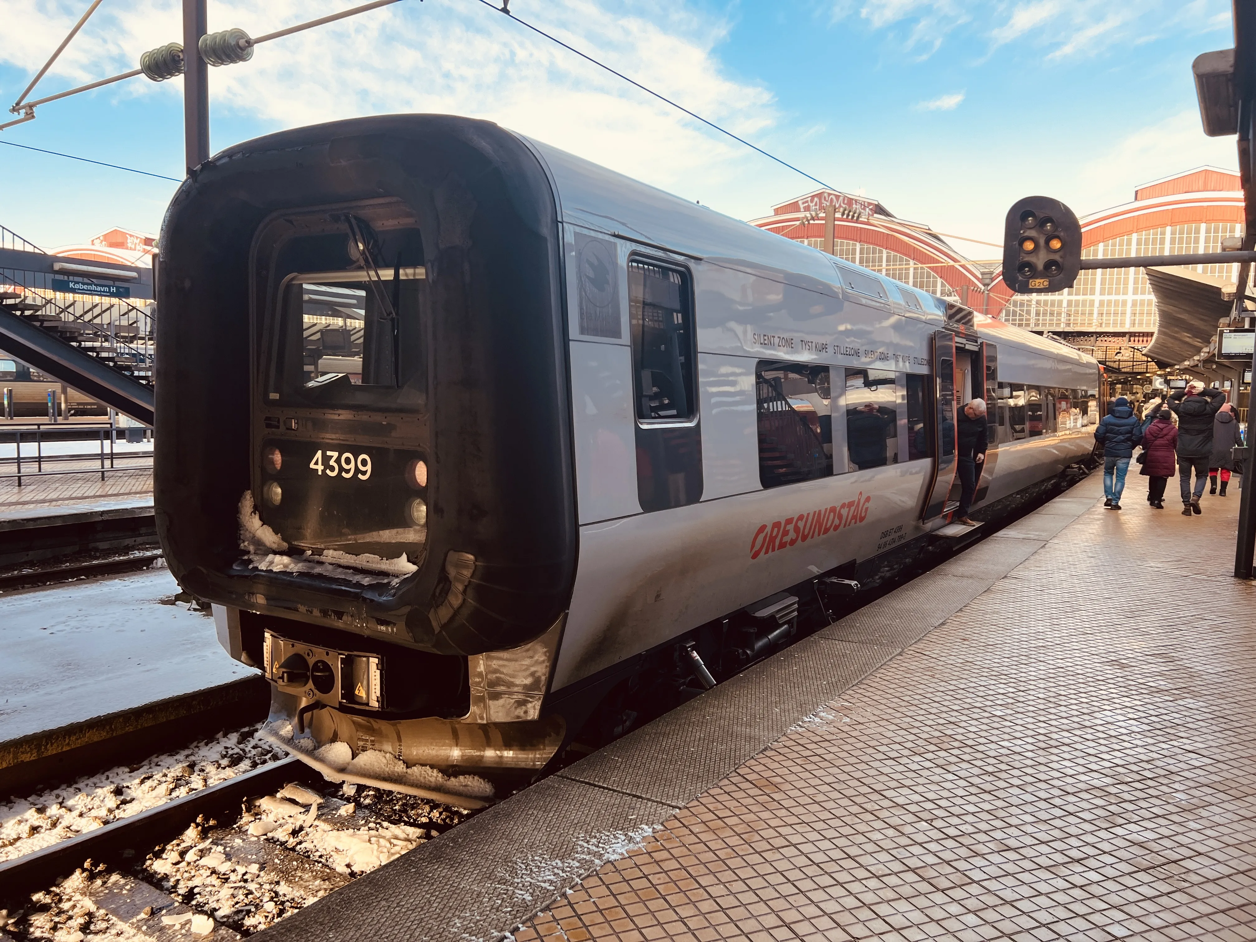 Billede af DSB ET 4399 fotograferet ud for København Hovedbanegård. Billede af DSB ET 4399 fotograferet ud for København Hovedbanegård.