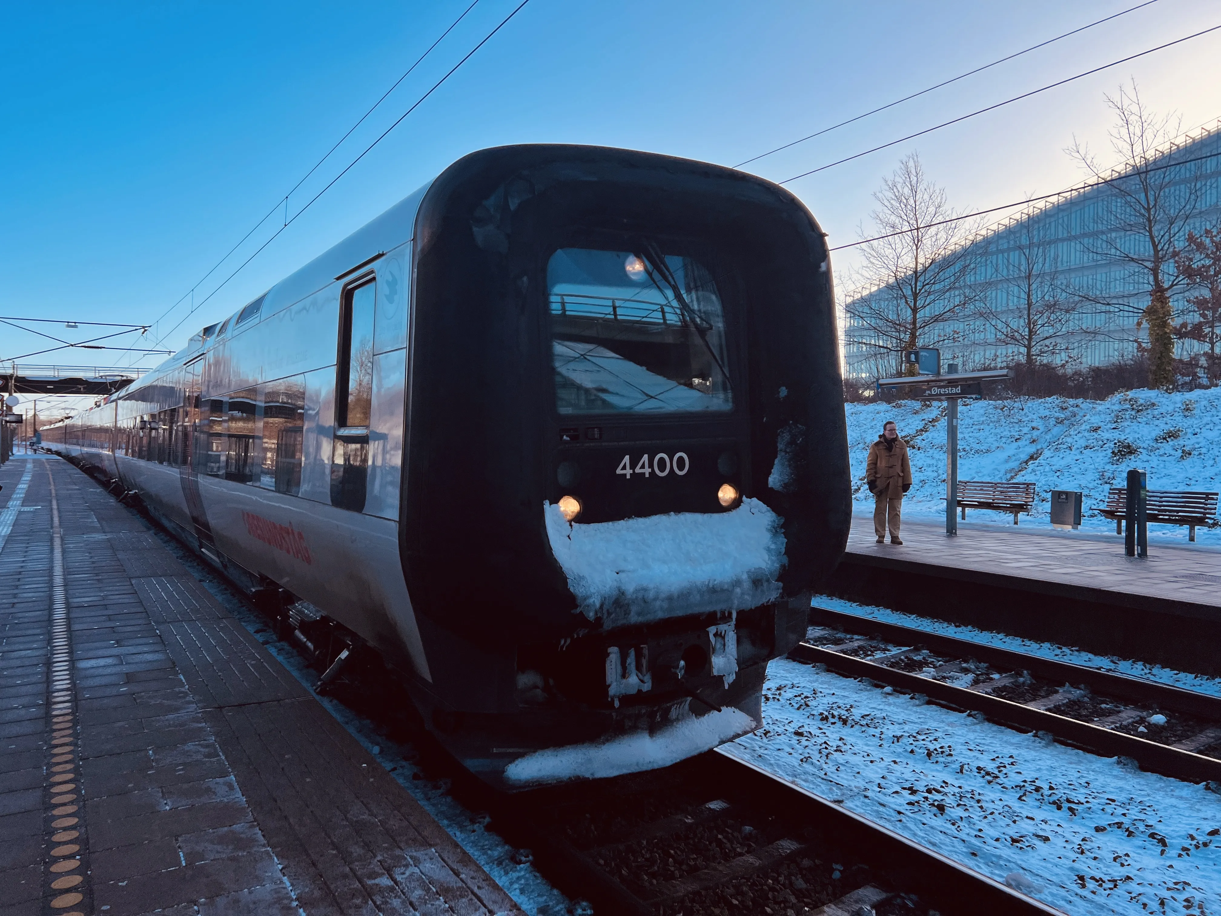 Billede af DSB ET 4400 fotograferet ud for Ørestad Trinbræt. Billede af DSB ET 4400 fotograferet ud for Ørestad Trinbræt.