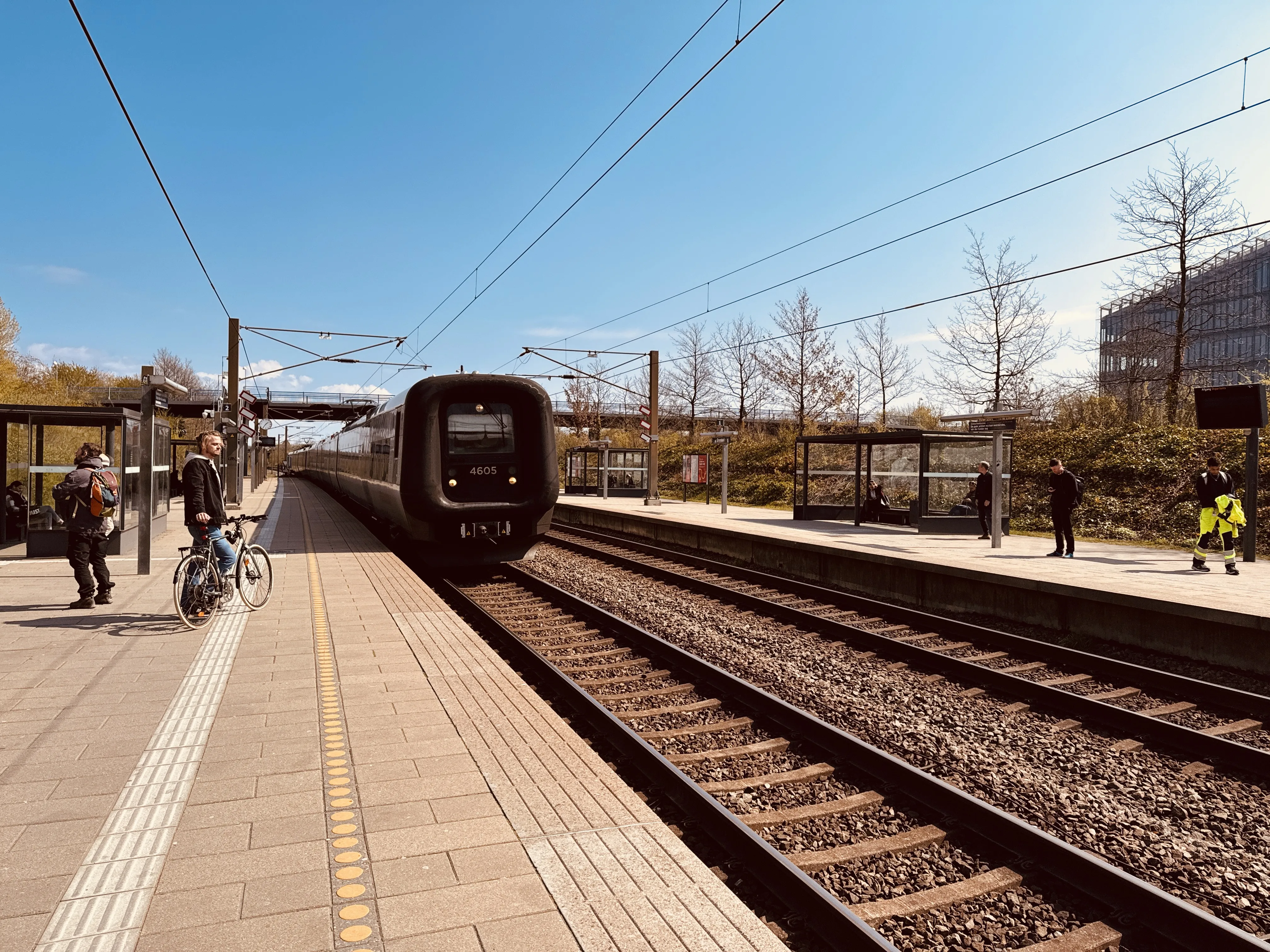 Billede af DSB ET 4405 fotograferet ud for Ørestad Trinbræt. Billede af DSB ET 4405 fotograferet ud for Ørestad Trinbræt.