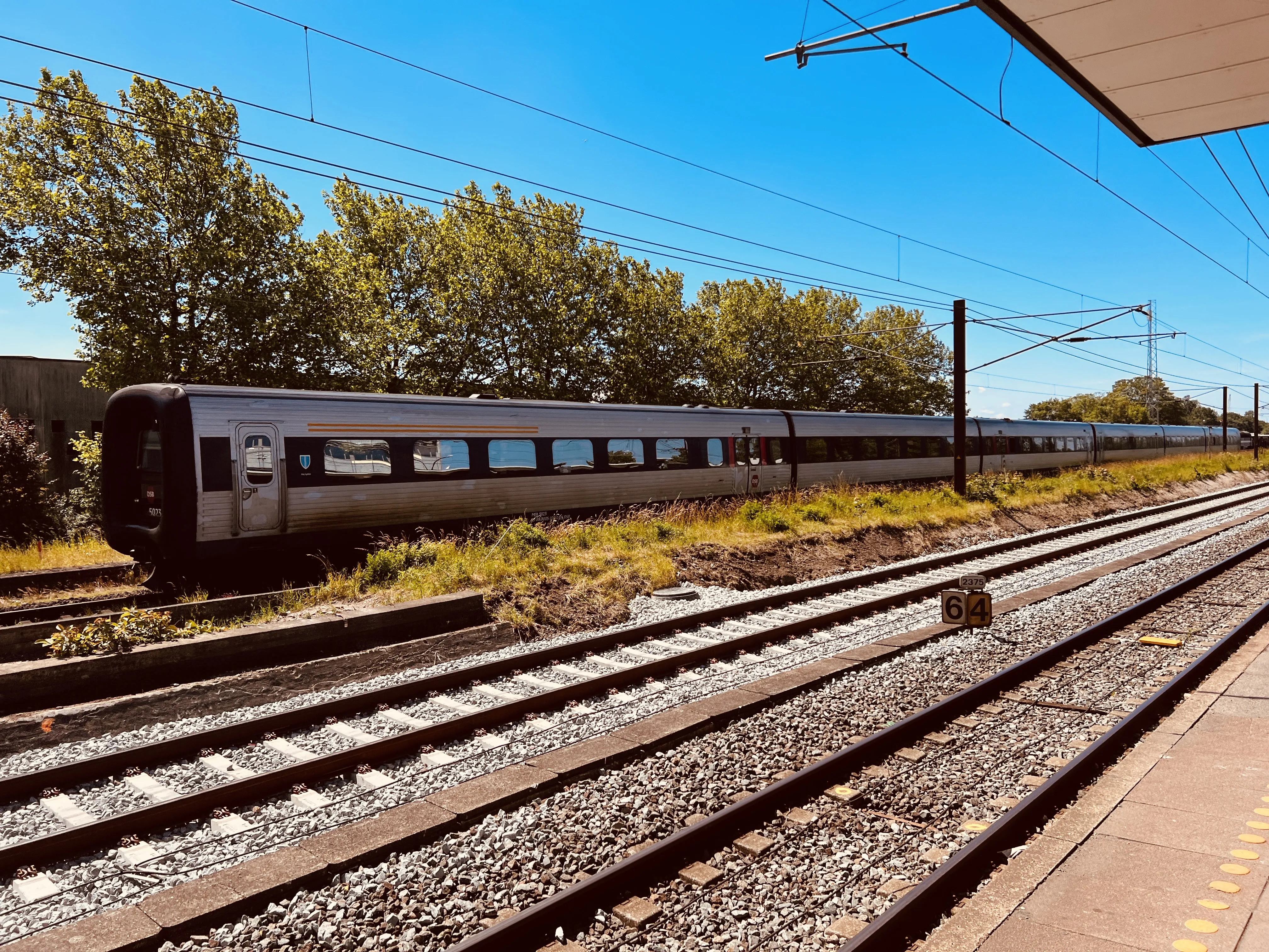 Billede af DSB MF 5023 fotograferet ud for Taastrup S-togstrinbræt. Billede af DSB MF 5023 fotograferet ud for Taastrup S-togstrinbræt.