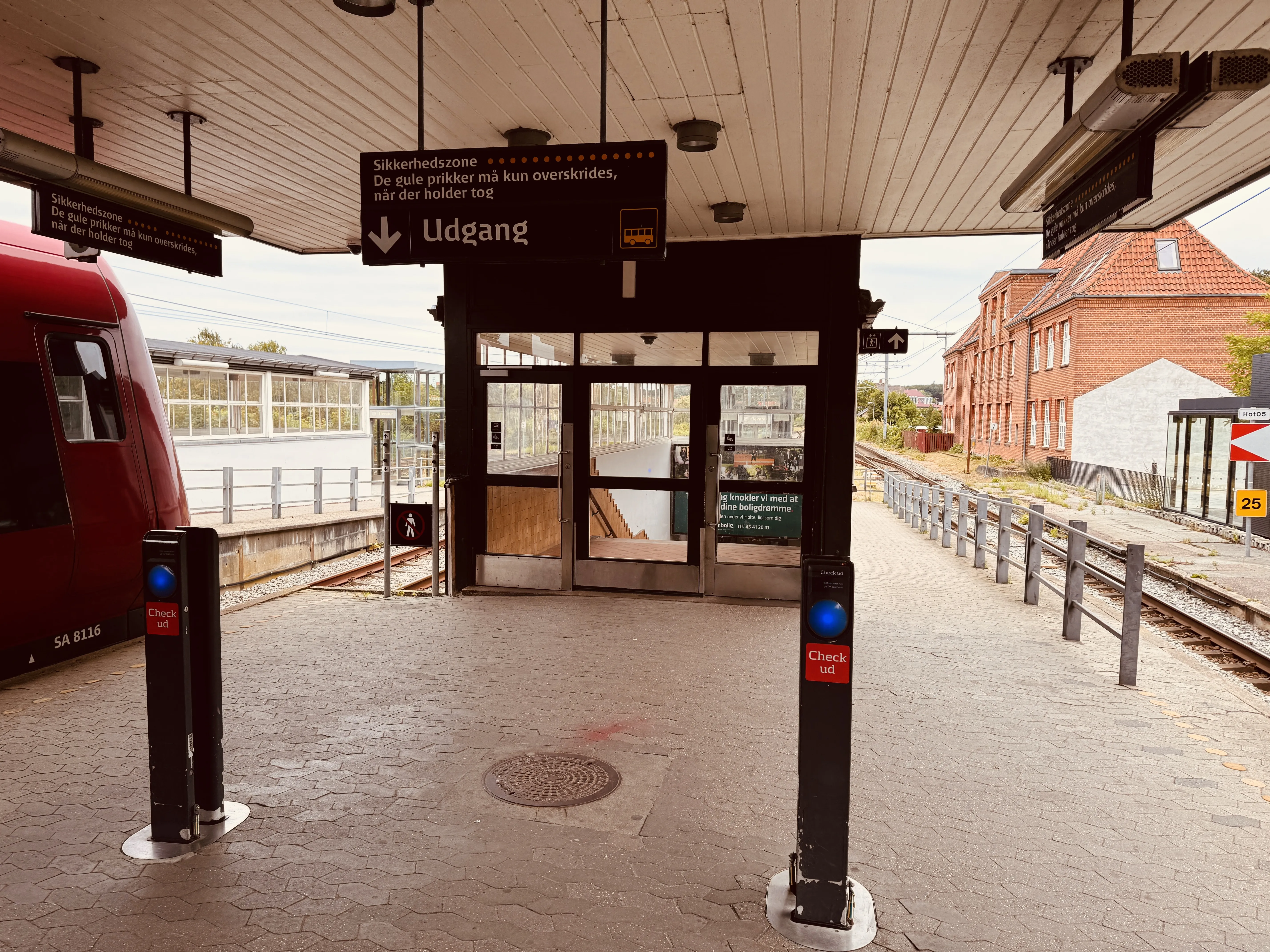 Billede af Holte Station. Billede af Holte Station.