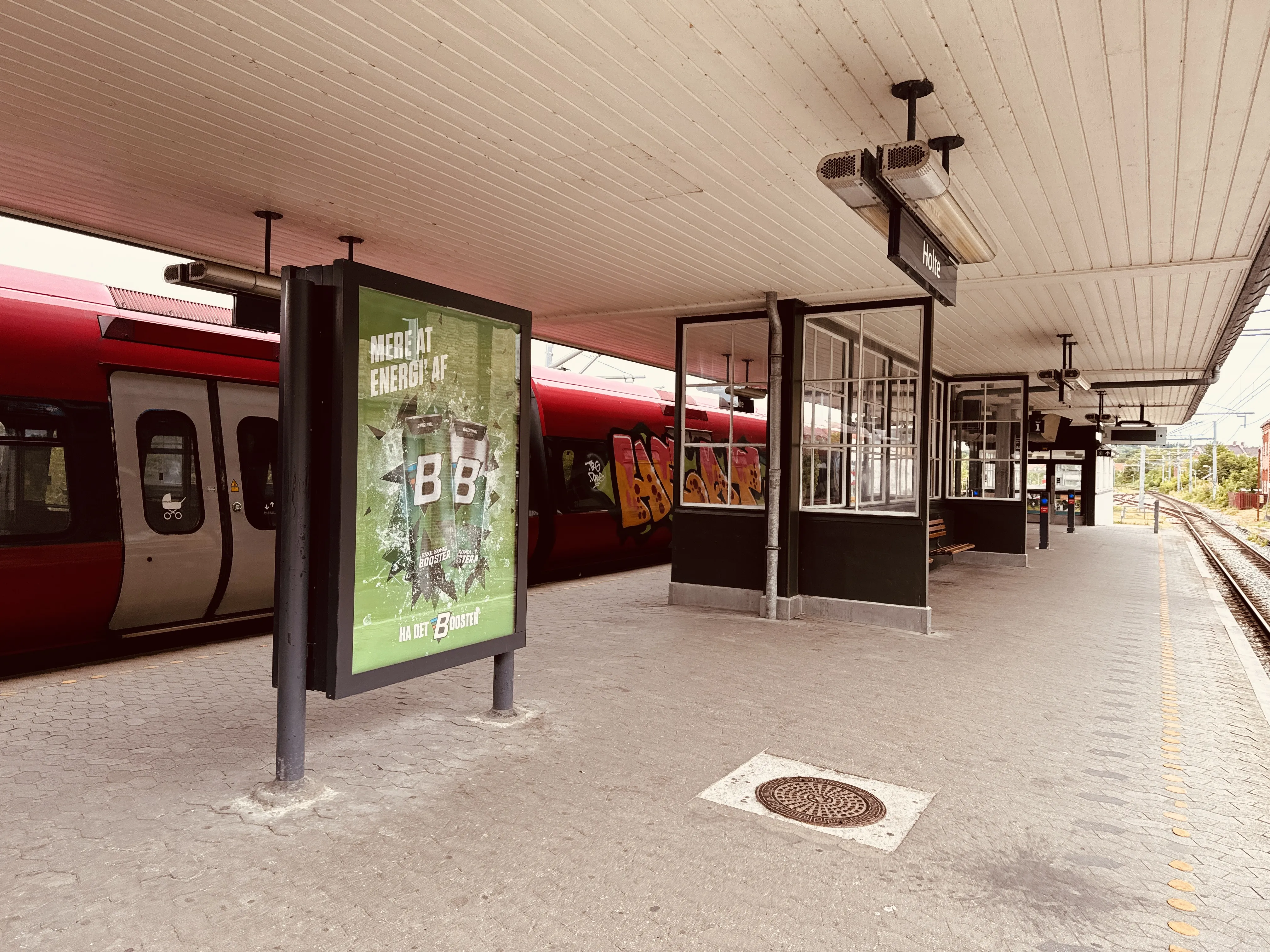 Billede af Holte Station. Billede af Holte Station.