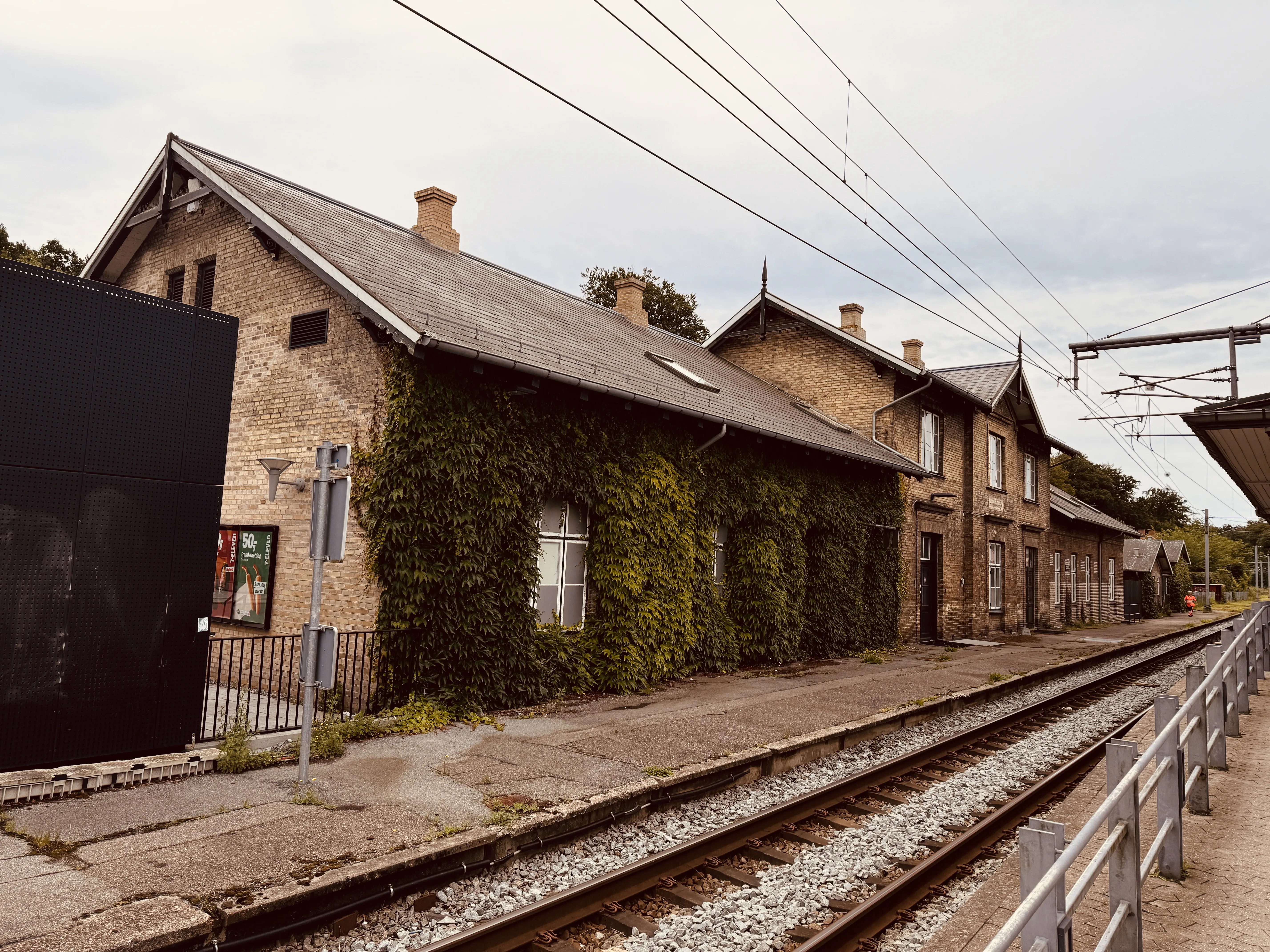Billede af Holte Station. Billede af Holte Station.
