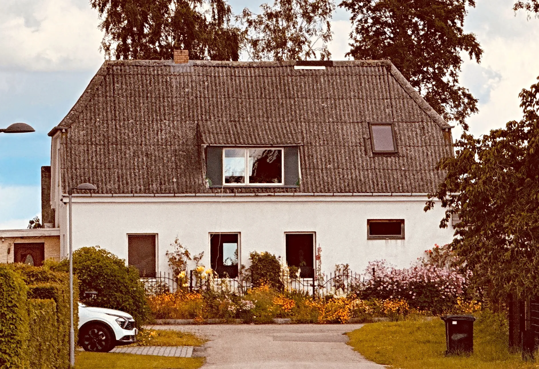 Billede af Sneslev Station. Billede af Sneslev Station.