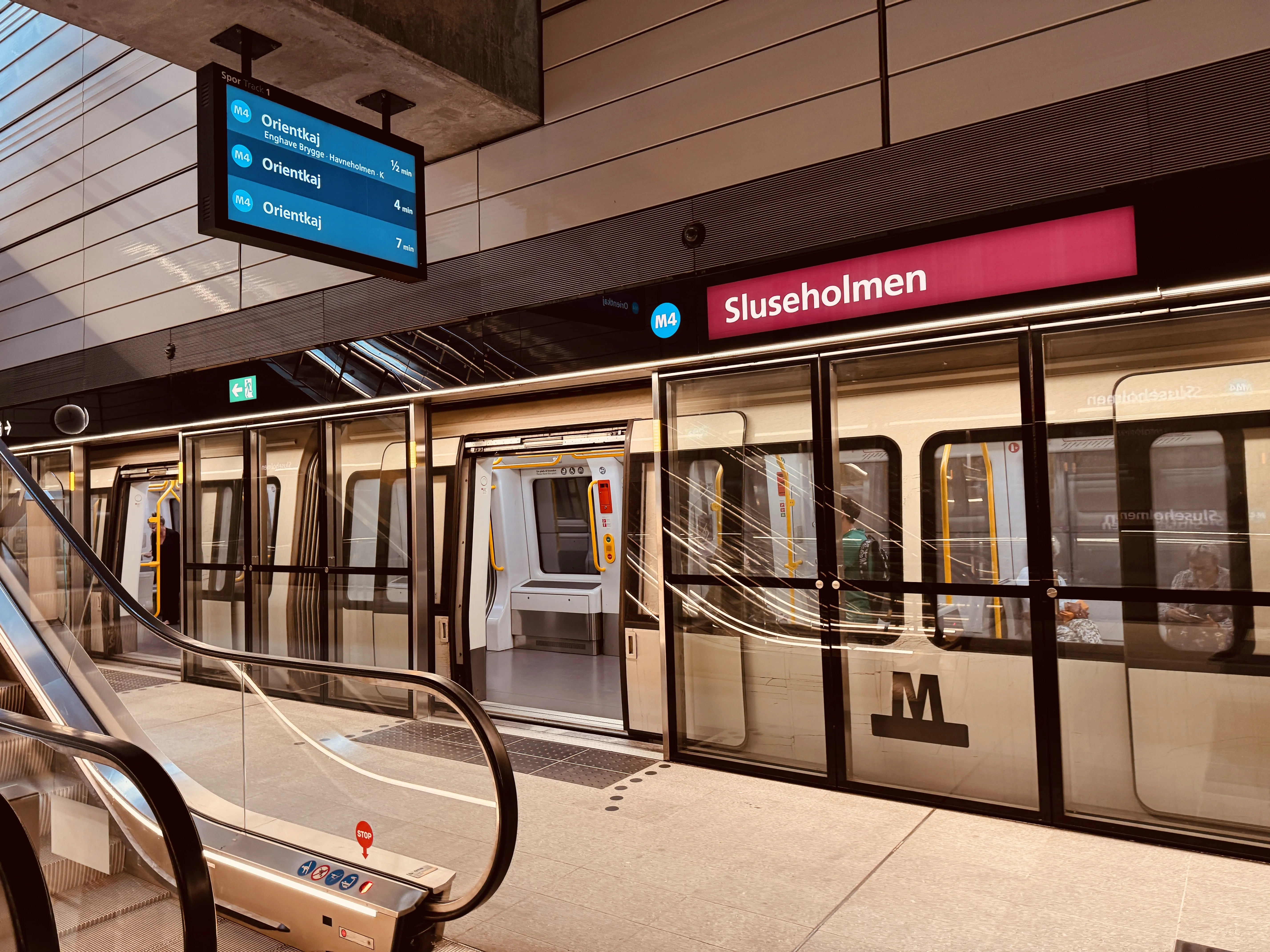 Billede af Sluseholmen Metrostation. Billede af Sluseholmen Metrostation.