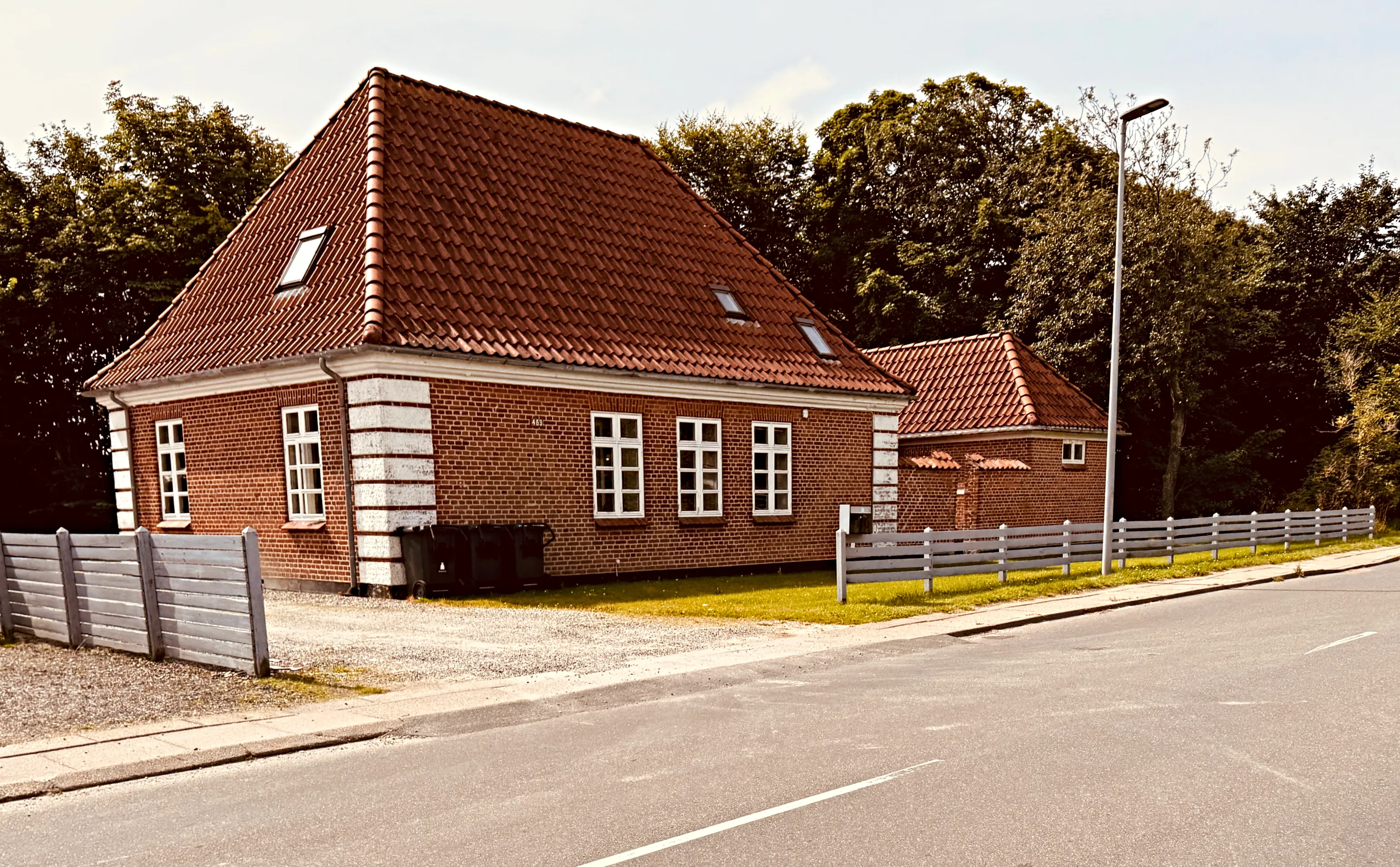 Billede af Sønderlev Station. Billede af Sønderlev Station.