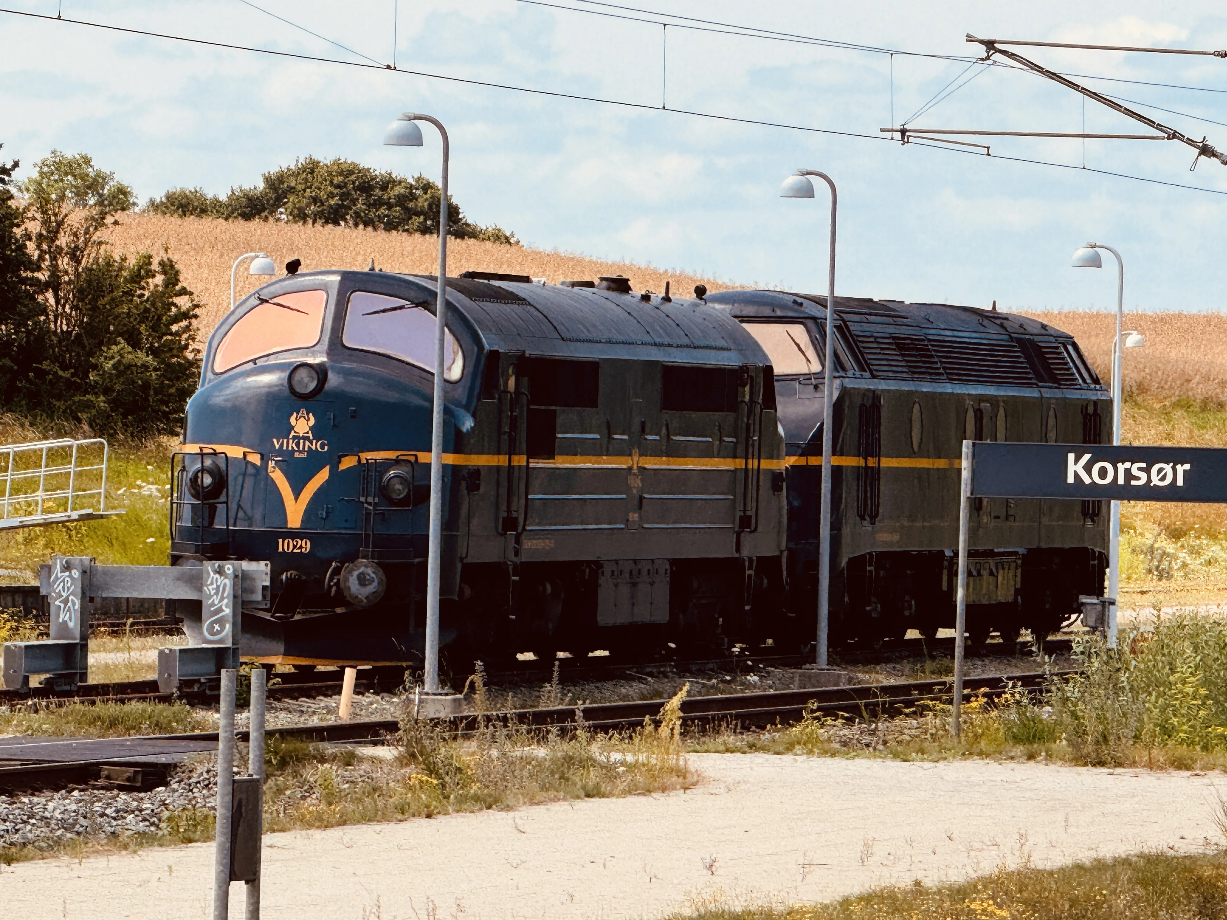 Billede af VIK MX 1029, tidligere DSB MX 1029 fotograferet ud for Korsør Station. Billede af VIK MX 1029, tidligere DSB MX 1029 fotograferet ud for Korsør Station.