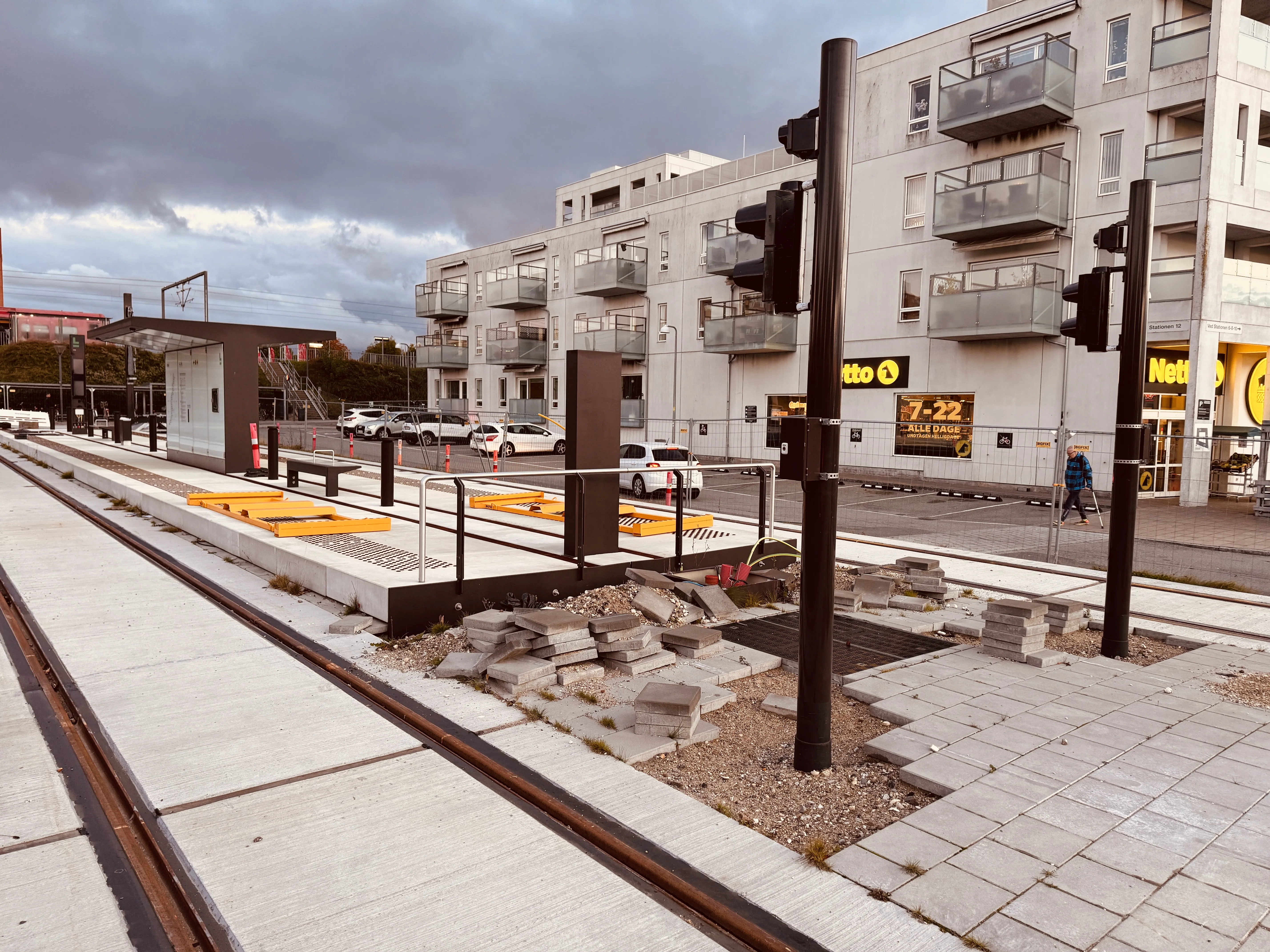Billede af Ishøj Station Letbanestation, som her er under opførelse. Billede af Ishøj Station Letbanestation, som her er under opførelse.