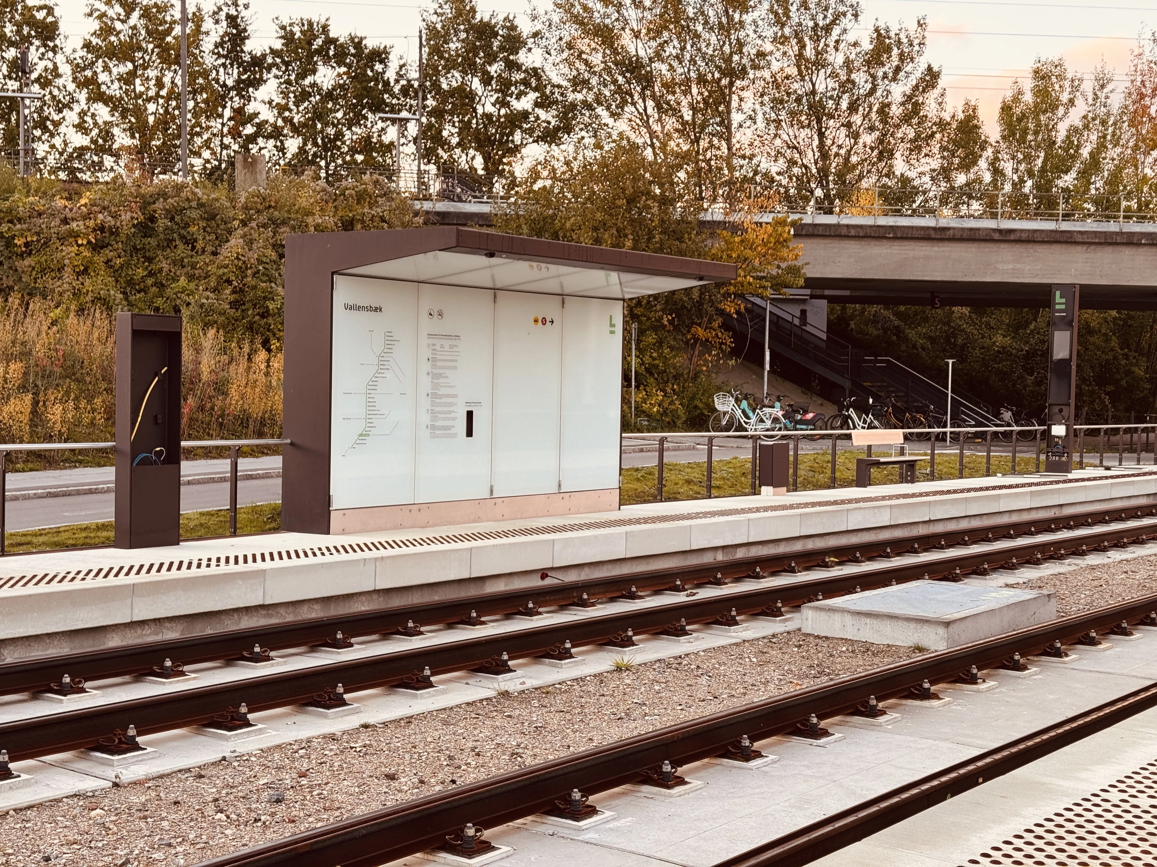 Billede af Vallensbæk Station Letbanestation. Billede af Vallensbæk Station Letbanestation.