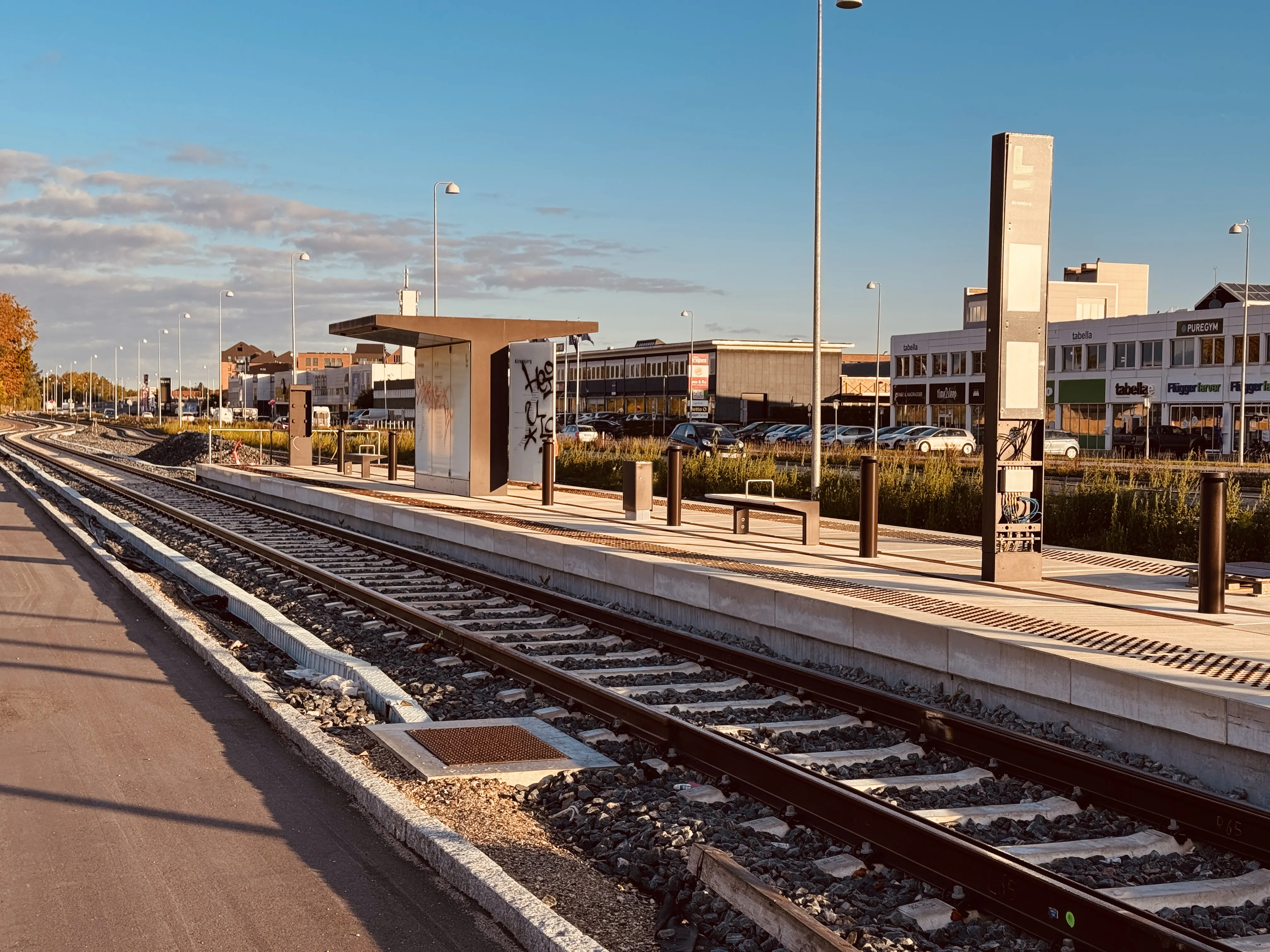 Billede af Kirkebjerg Letbanestation. Billede af Kirkebjerg Letbanestation.
