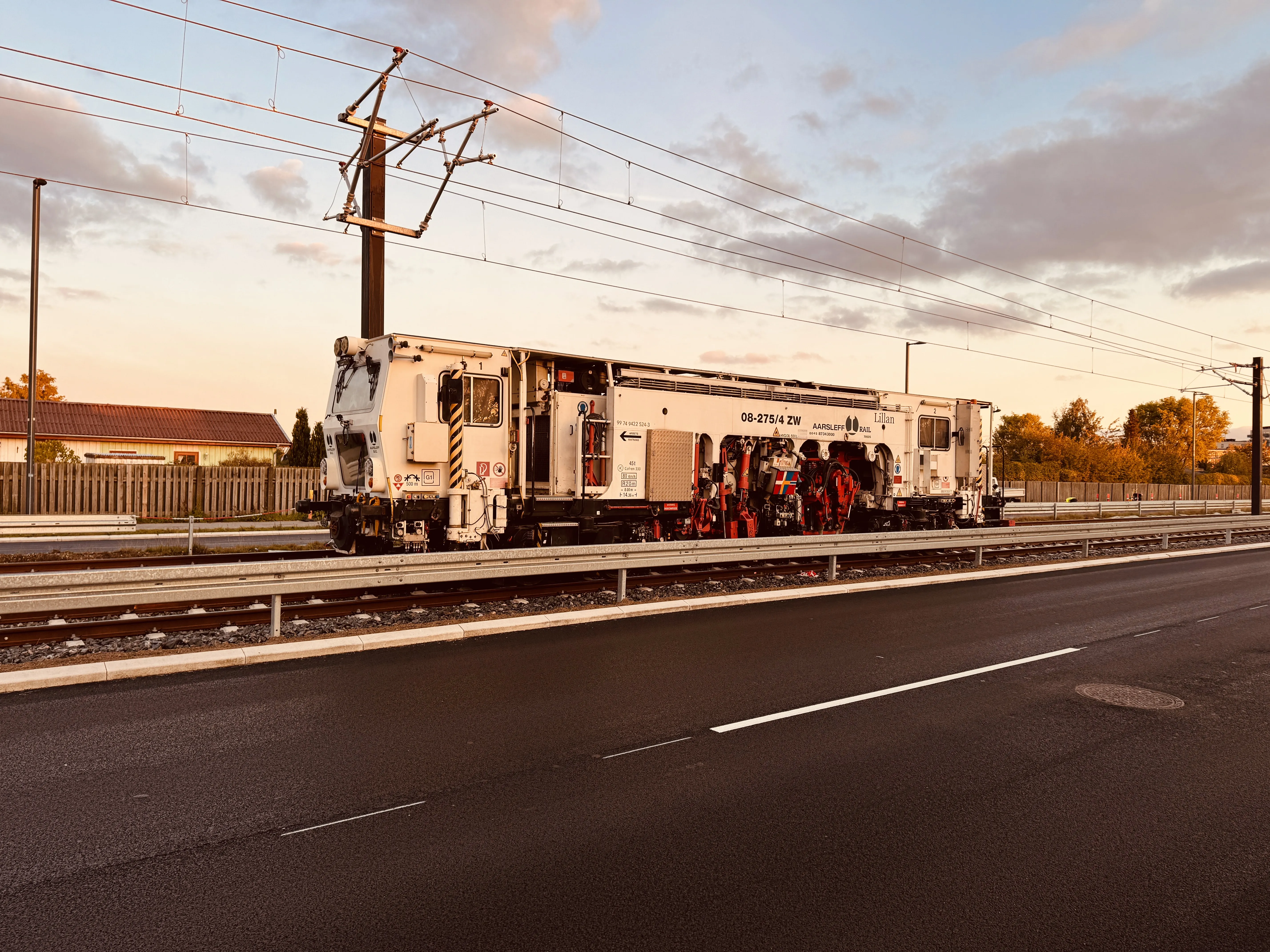 Billede af sporstopperen "Lillan" ved Rødovre Nord Letbanestation. Billede af sporstopperen "Lillan" ved Rødovre Nord Letbanestation.