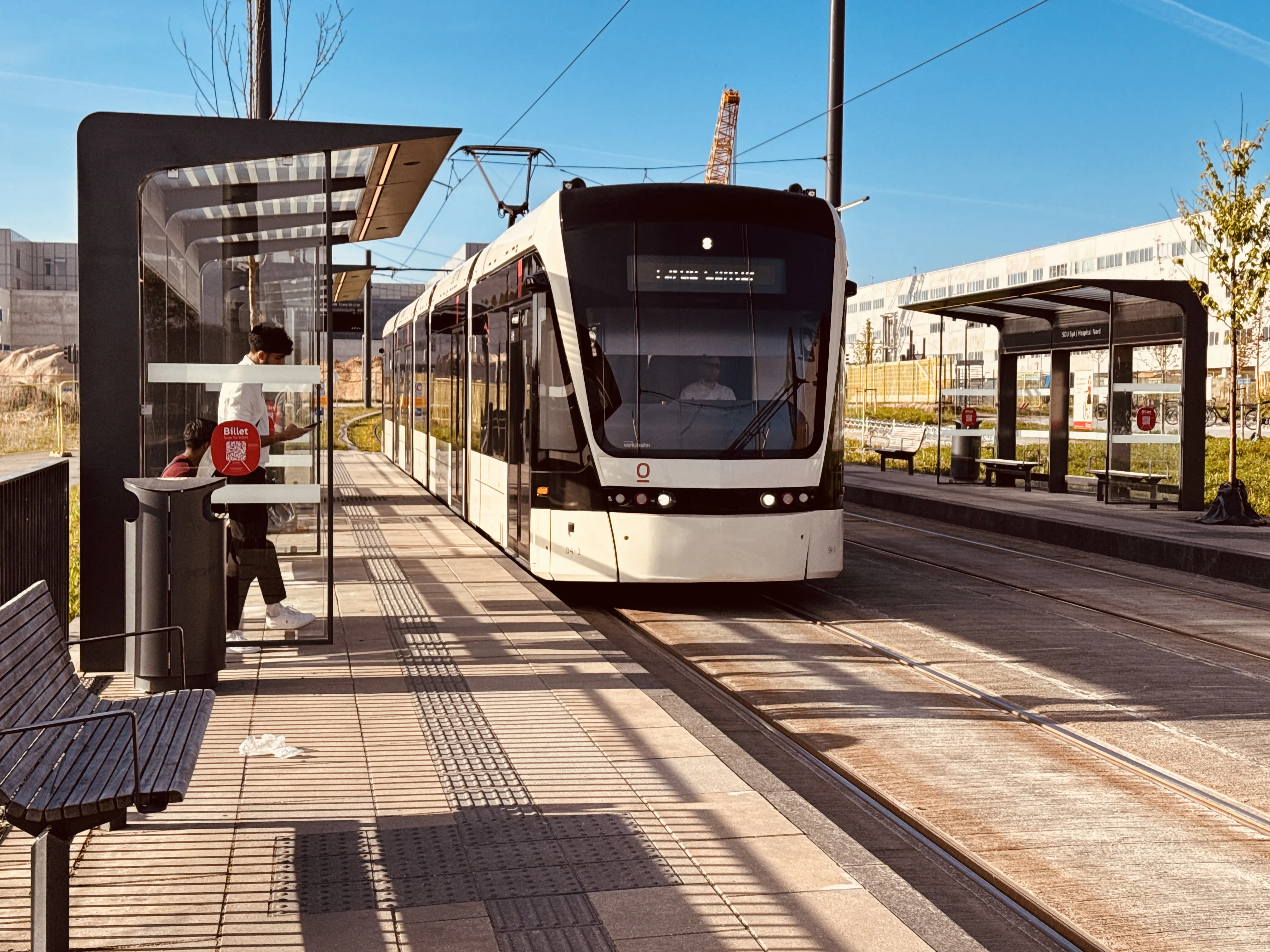 Billede af SDU Syd/Hospital Nord Letbanestation. Billede af SDU Syd/Hospital Nord Letbanestation.
