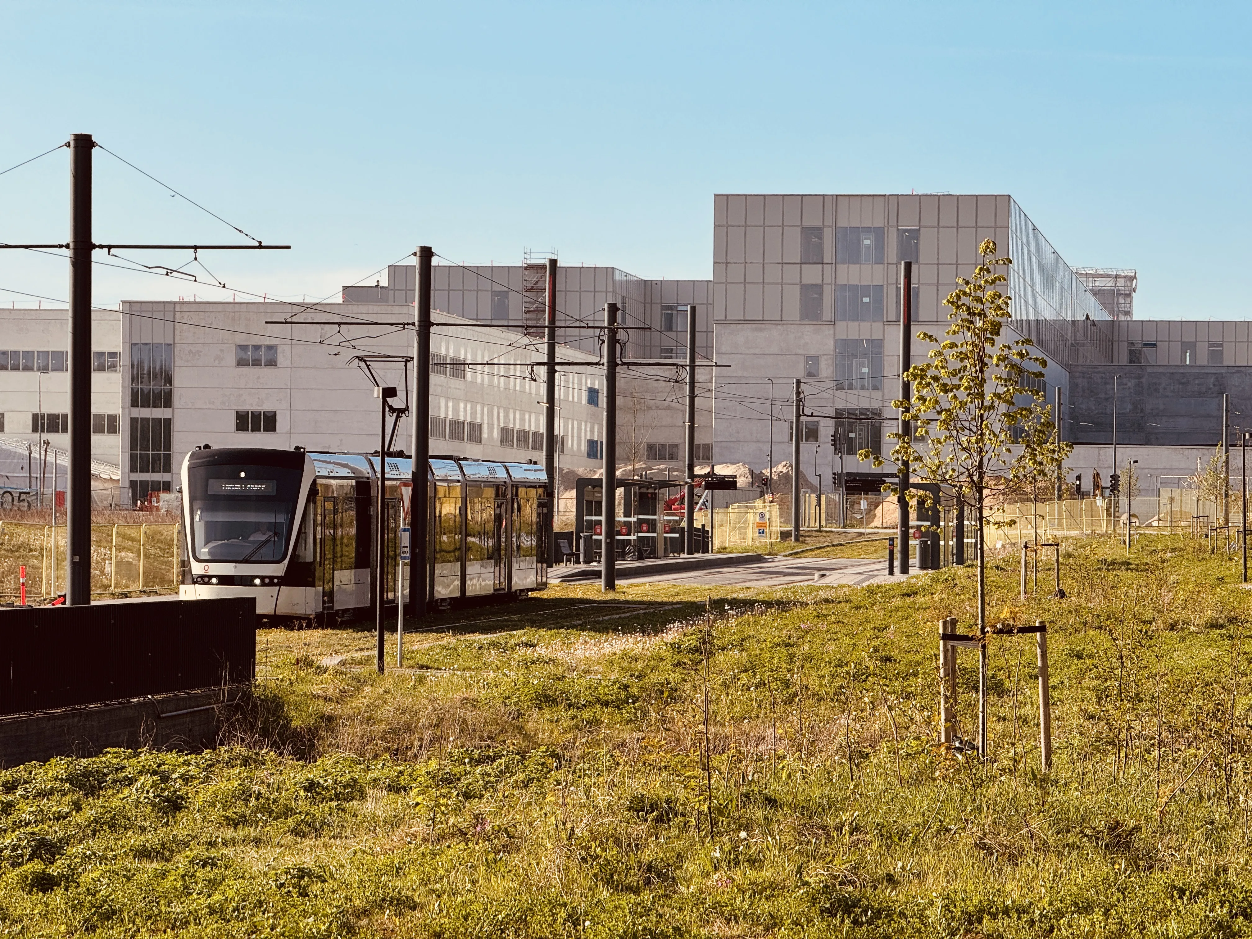 Billede af SDU Syd/Hospital Nord Letbanestation. Billede af SDU Syd/Hospital Nord Letbanestation.