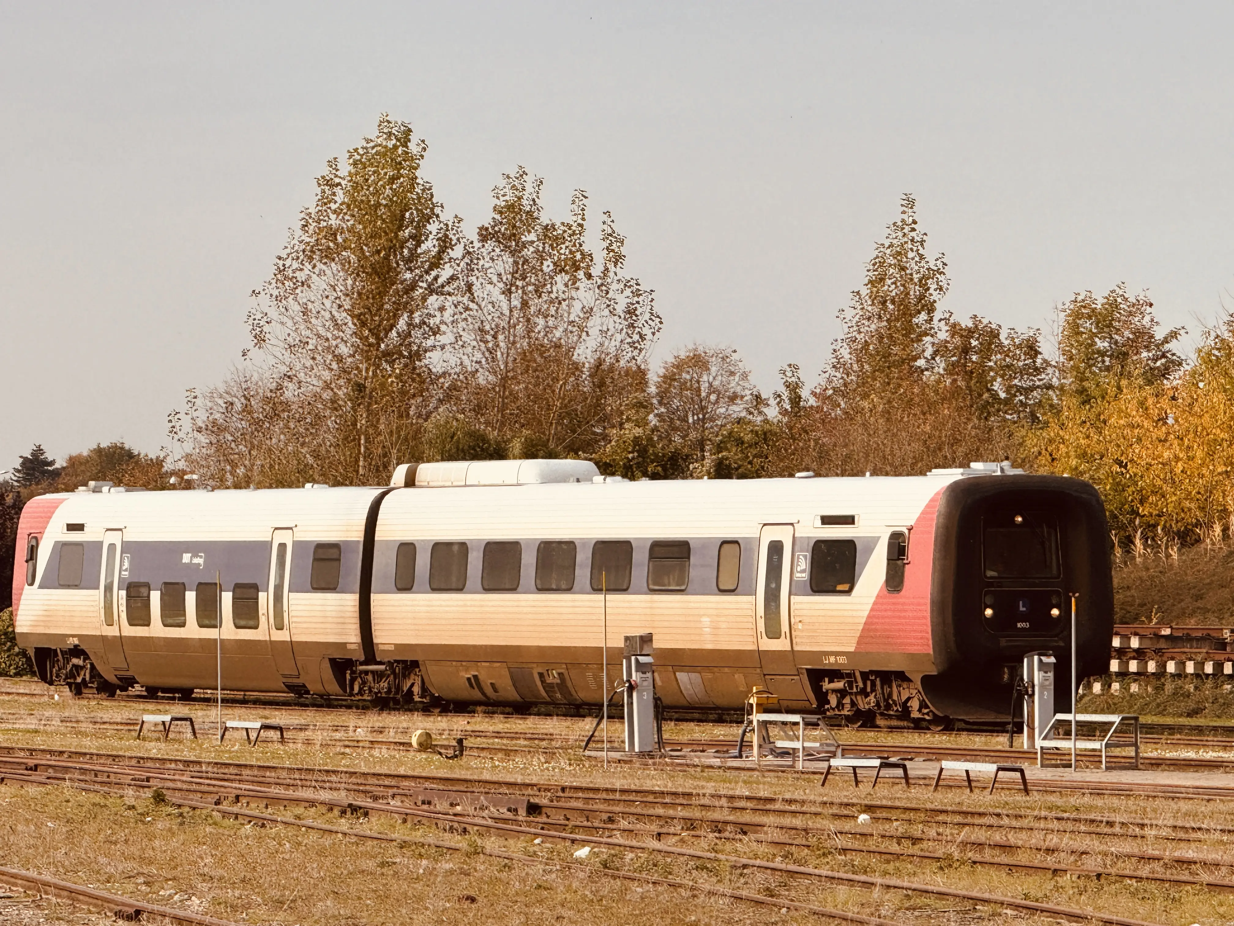 Billede af LT FS 1103, tidligere LJ FS 1103 fotograferet ud for Nakskov Station.