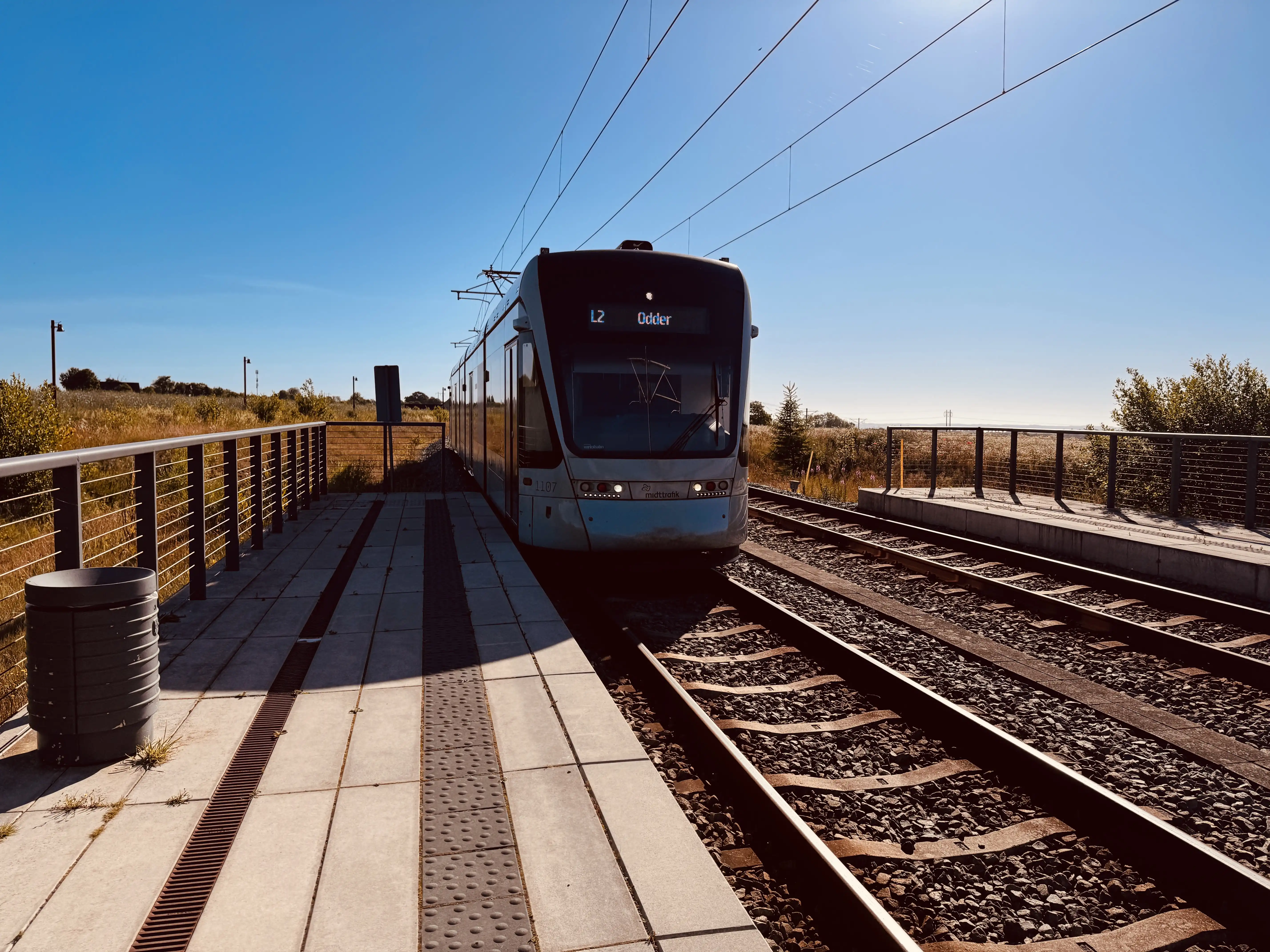 Billede af Aarhus Letbane togsæt 1107 fotograferet ud for Nye Letbanestation.