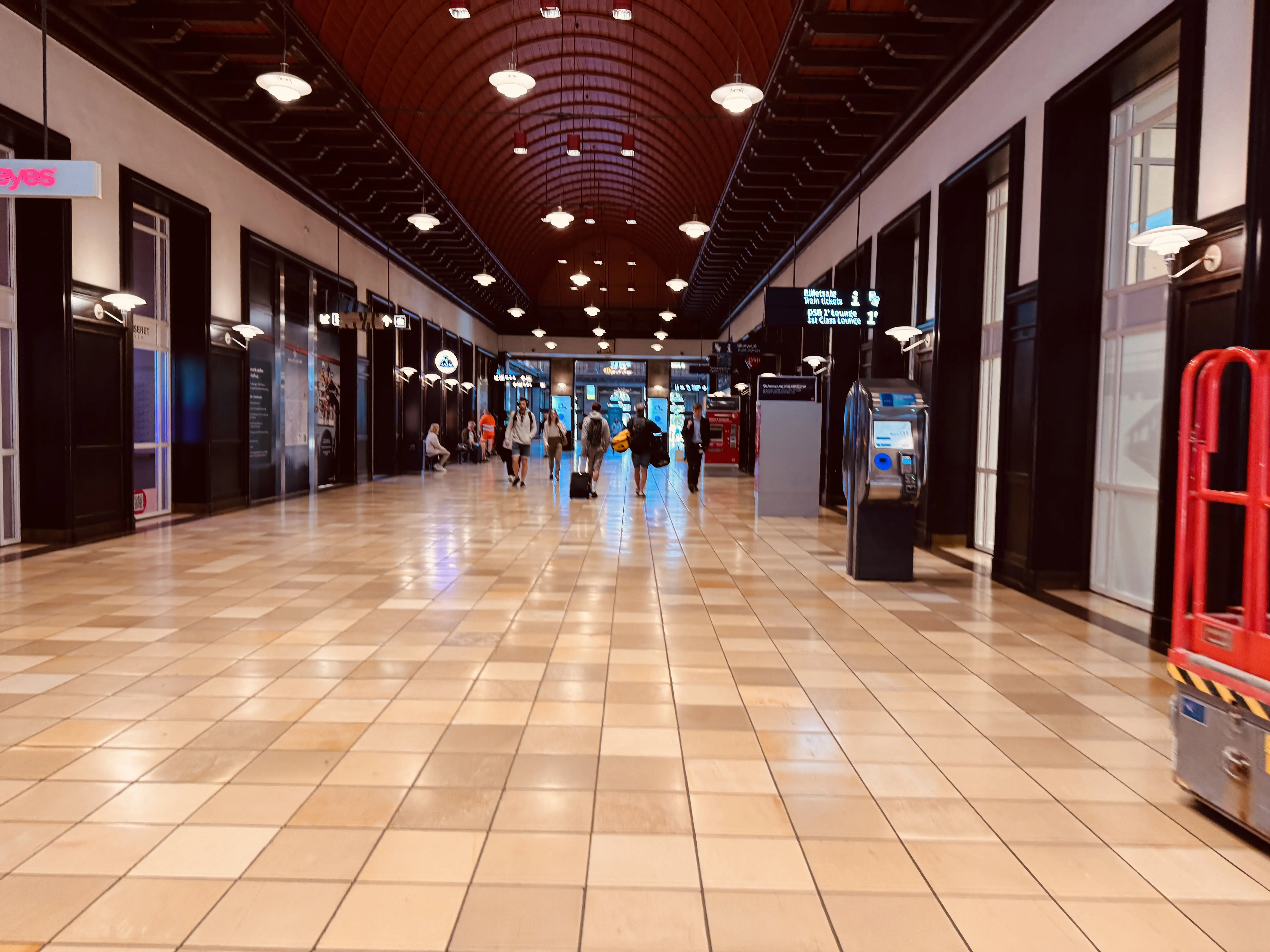 Billede af Aarhus Hovedbanegård. Billede af Aarhus Hovedbanegård.