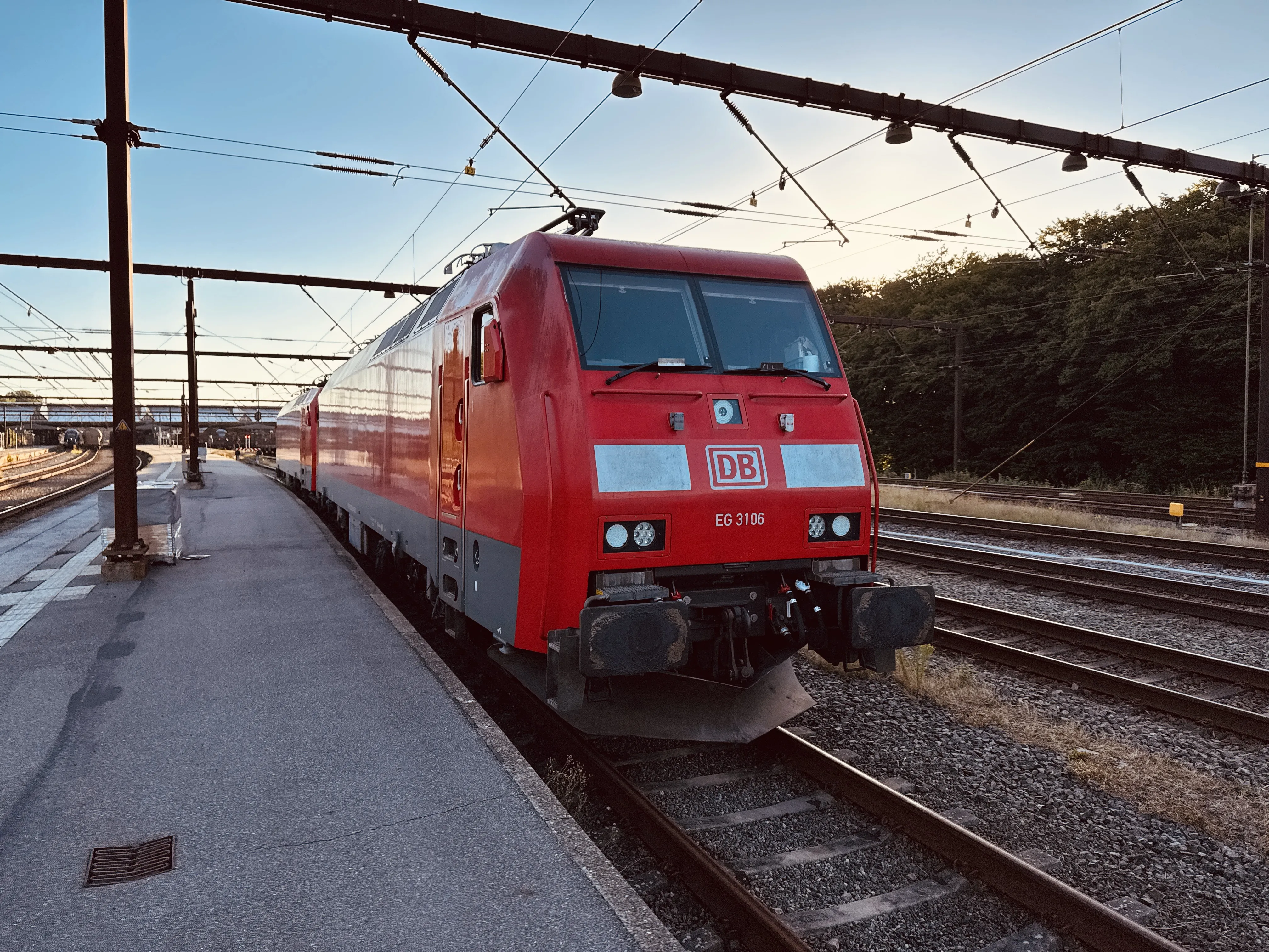 Billede af DBCSC EG 3106, tidligere DSB EG 3106 fotograferet ud for Fredericia Station. Billede af DBCSC EG 3106, tidligere DSB EG 3106 fotograferet ud for Fredericia Station.