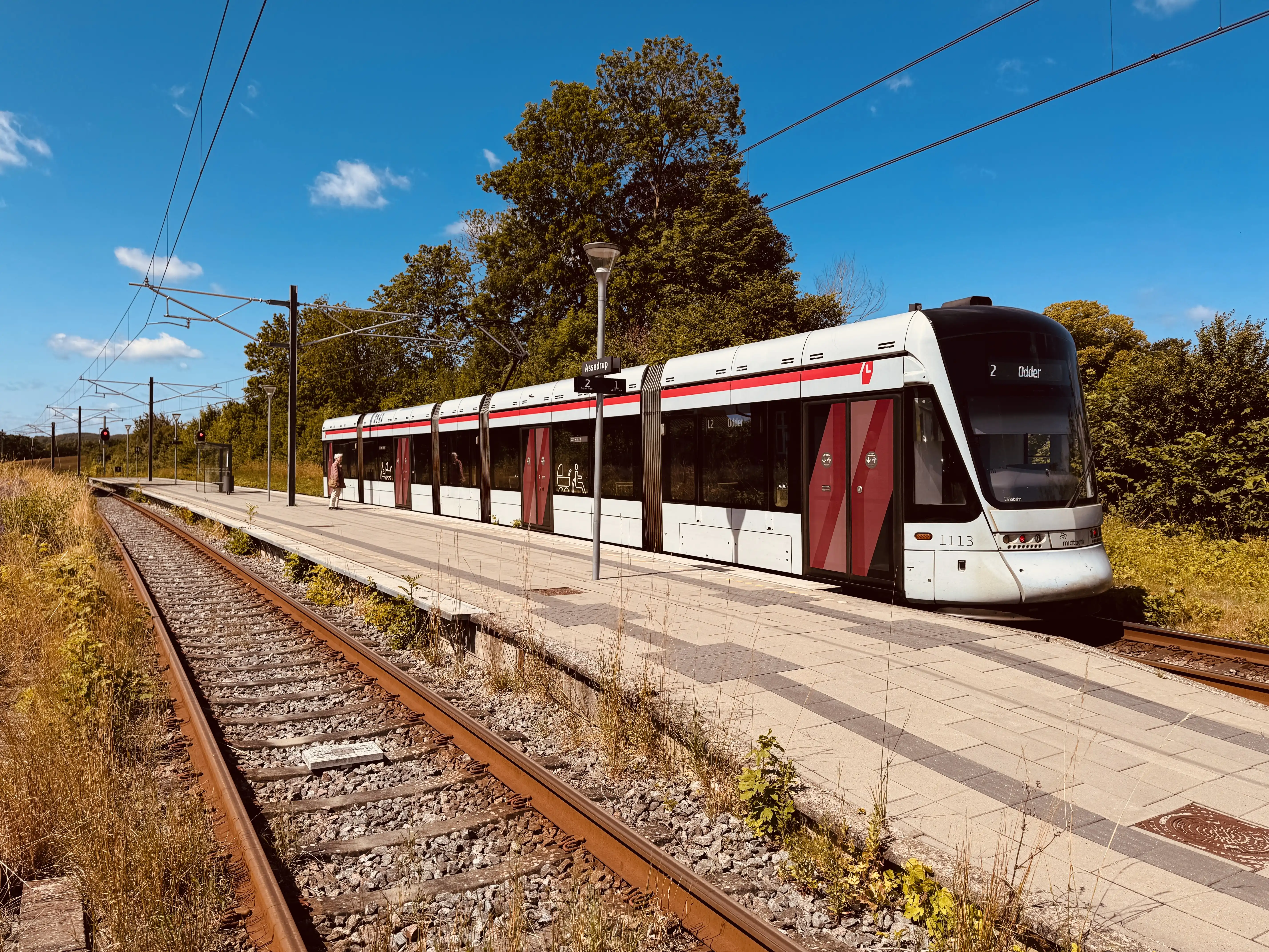 Billede af Aarhus Letbane togsæt 1113 fotograferet ud for Assedrup Letbanestation. Billede af Aarhus Letbane togsæt 1113 fotograferet ud for Assedrup Letbanestation.