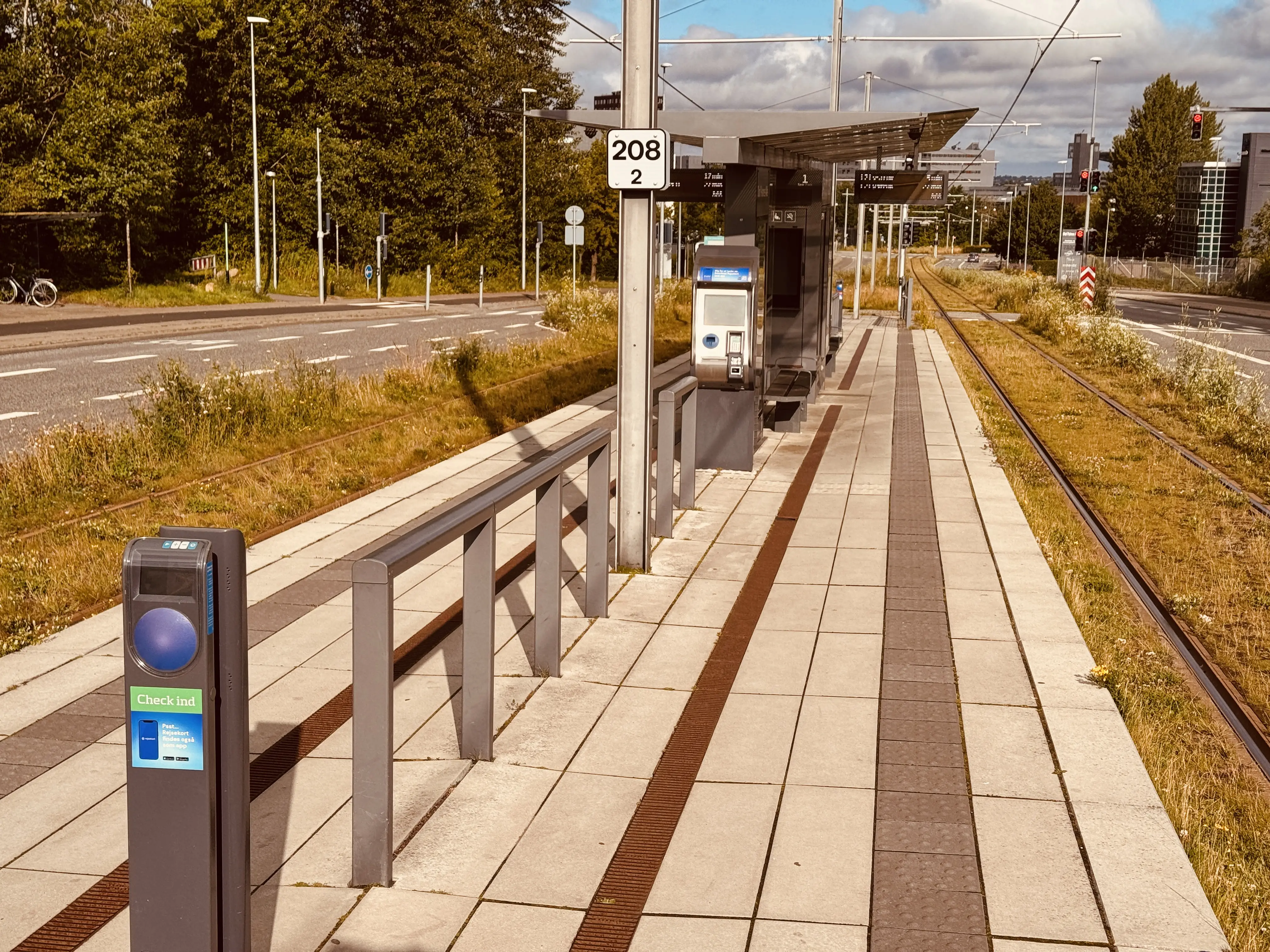 Billede af Olof Palmes Allé Letbanestation.