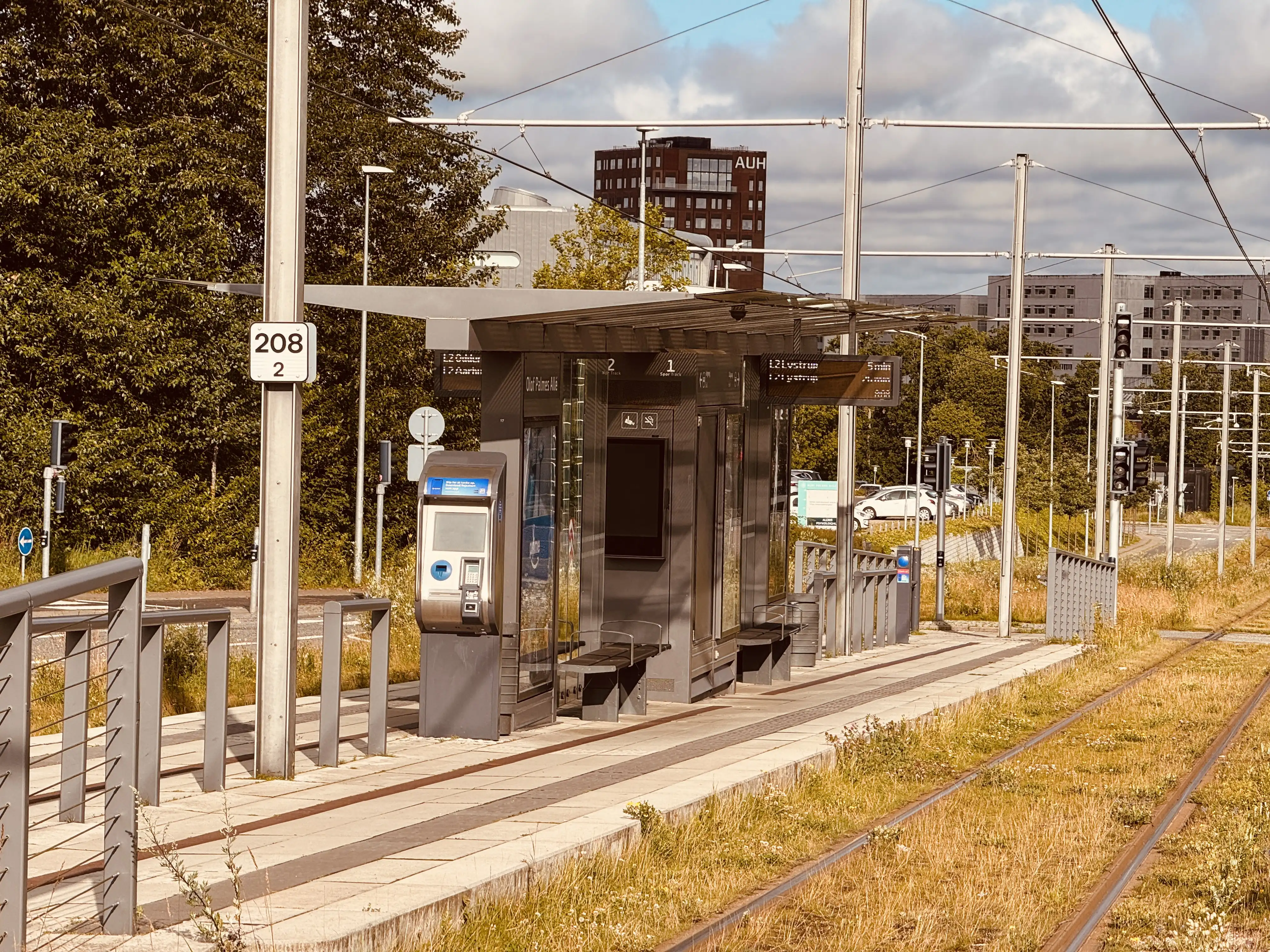 Billede af Olof Palmes Allé Letbanestation.
