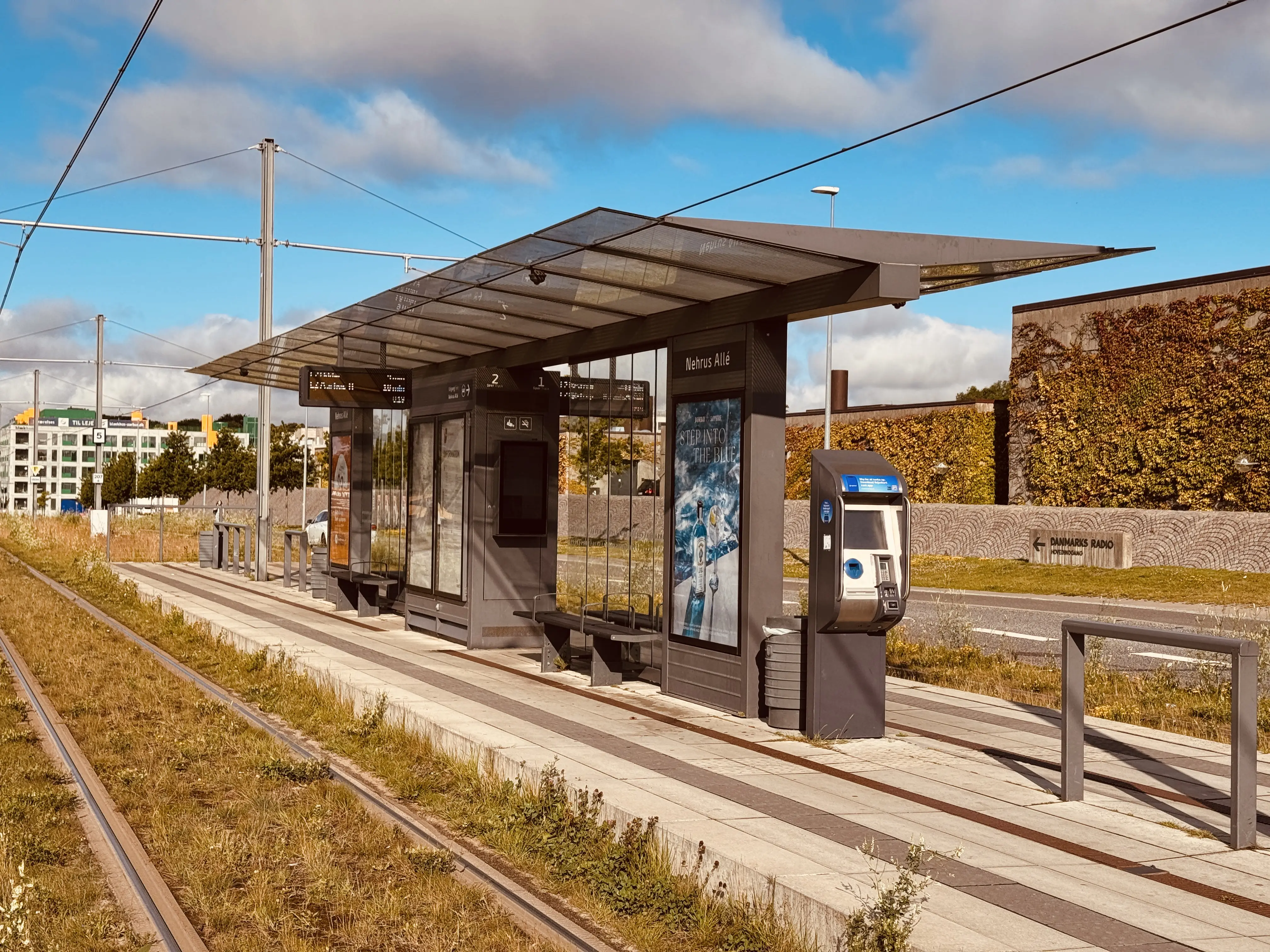 Billede af Nehrus Allé Letbanestation.