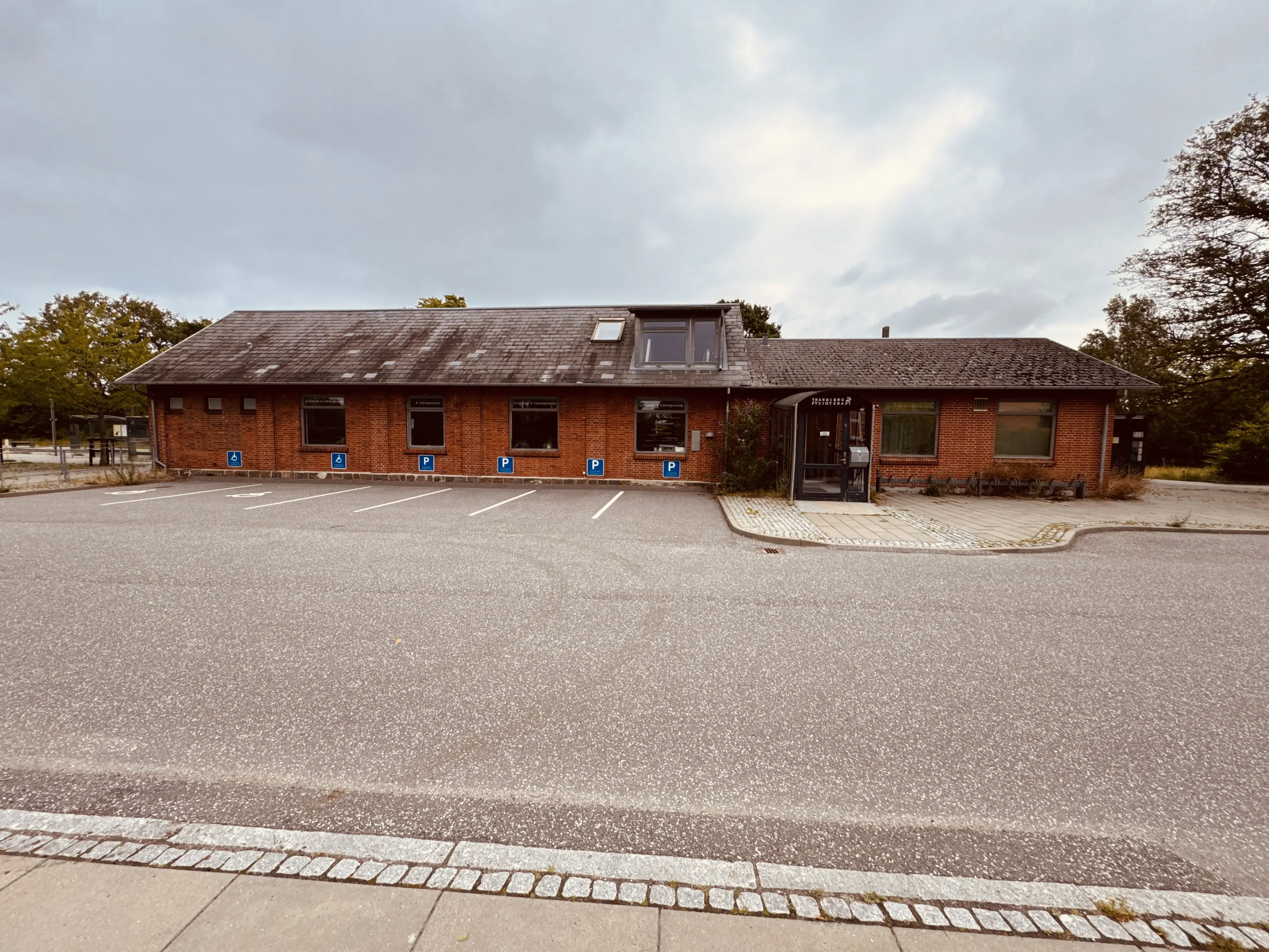 Billede af Tranbjerg Station. Billede af Tranbjerg Station.